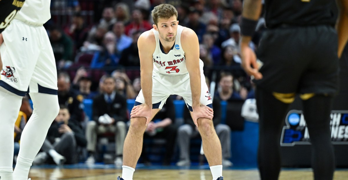 Undrafted free agent says he chose Lakers over another contender