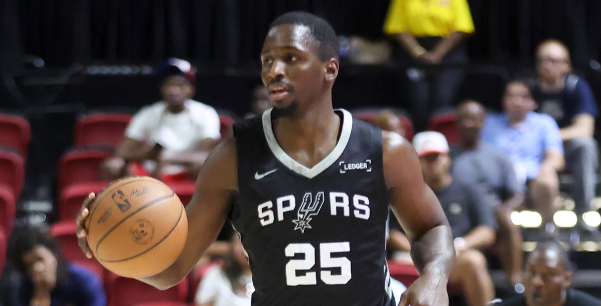 David Jones-Garcia suspended after brawl with Argentina, apologizes to Spurs