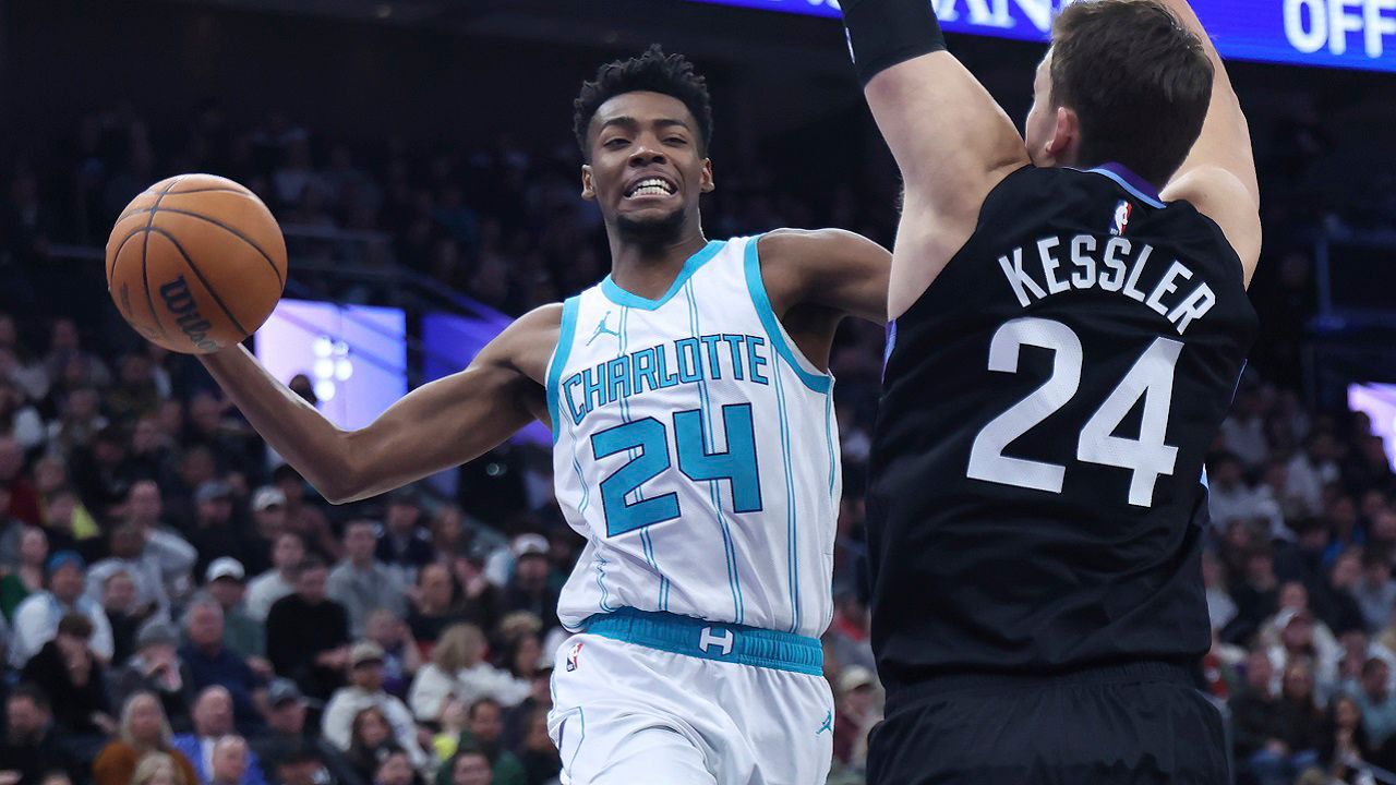 Charlotte Hornets forward Brandon Miller (24) goes to the basket against Utah Jazz center Walker Kessler (24) during the second quarter of an NBA basketball game, Wednesday, Jan. 15, 2025, in Salt Lake City. (AP Photo/Rob Gray)