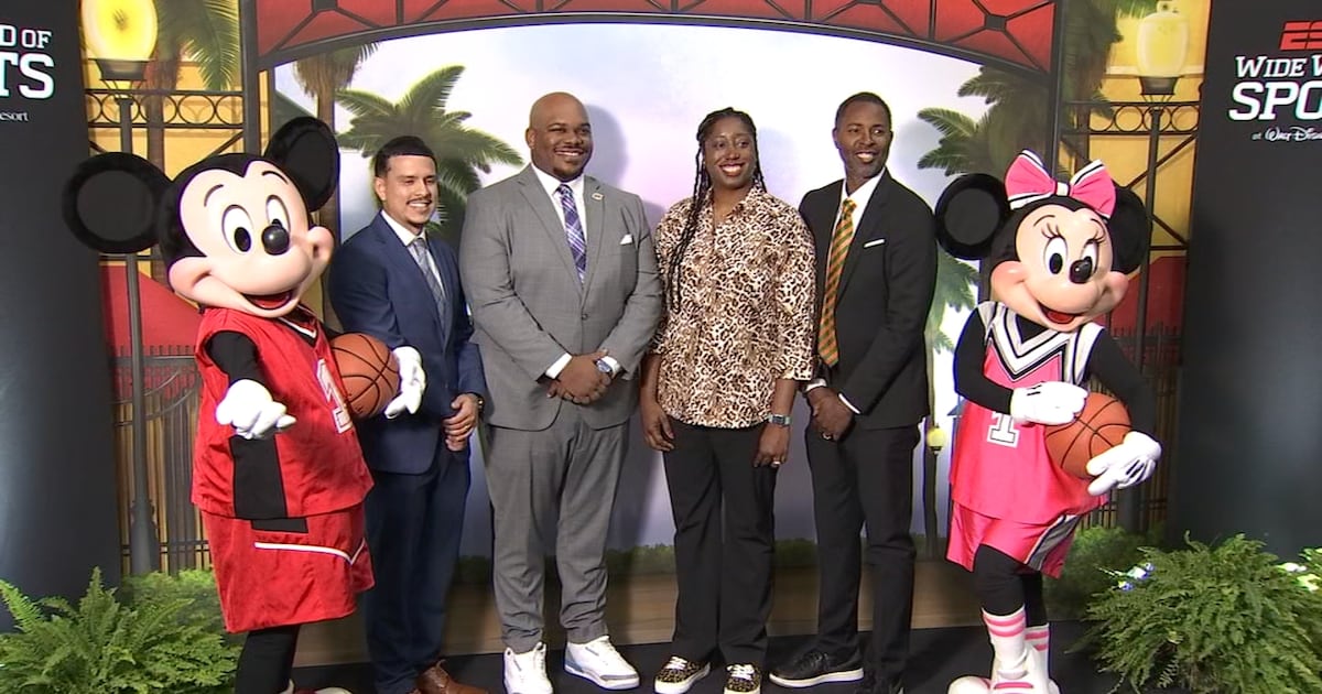 Florida A&M, led by Charlie Ward, highlights the four-team men's bracket