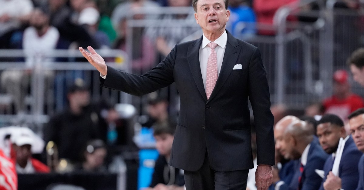 Rick Pitino rolls out “position-less” offense in St. John’s open practice