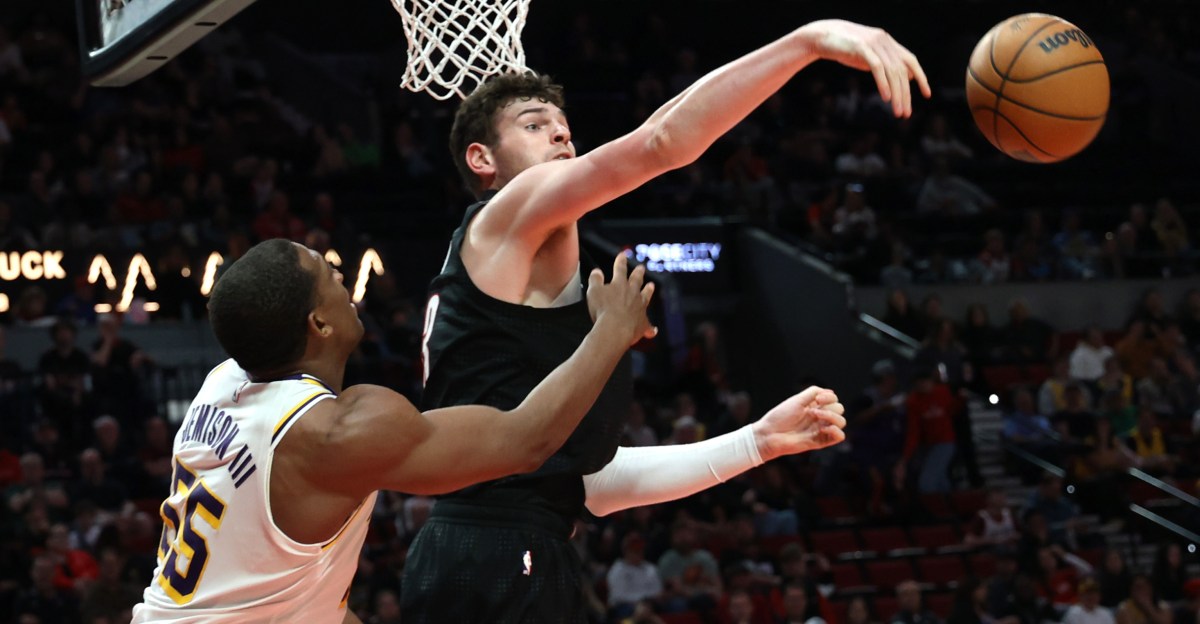 Trail Blazers’ Donovan Clingan Fifth in The Athletic’s Re-Draft