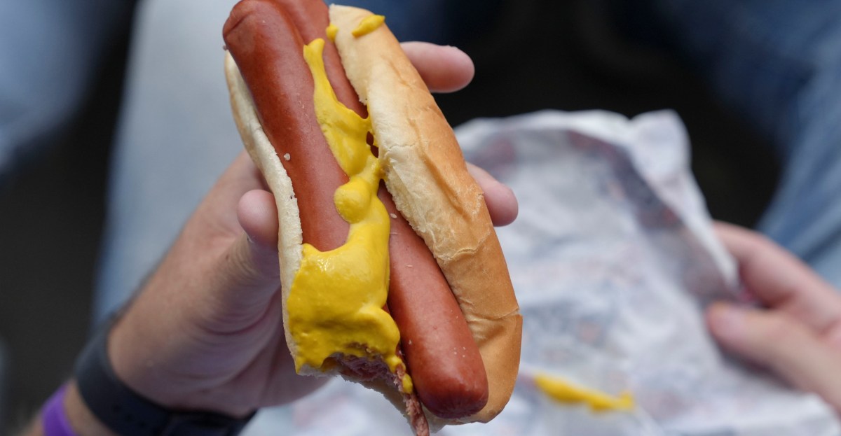 In defense of the Milwaukee Bucks’ reverse-eating cam