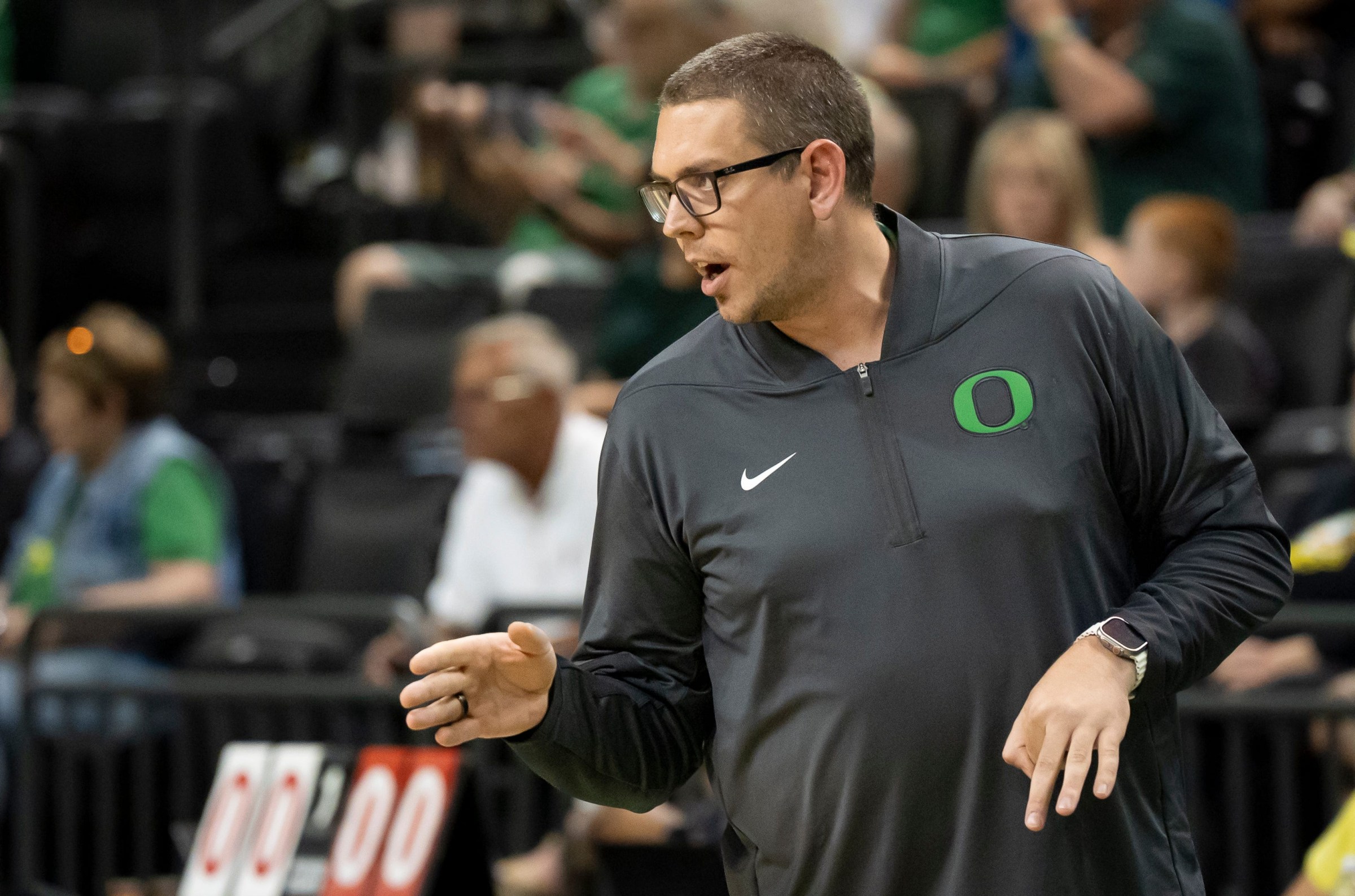 Oregon coach Trent Kersten