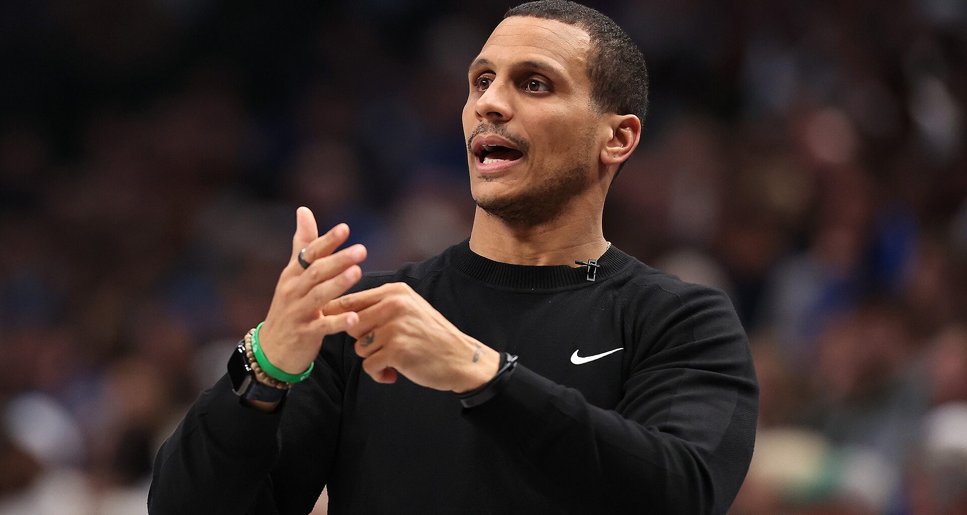 Celtics' Jayson Tatum seen without boot or brace at Patriots training camp