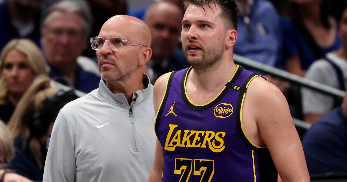 Luka Doncic scores 45 points in emotional Dallas return as Lakers win 112-97