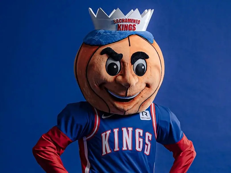 Sacramento Kings unveil — then banish — new mascot, Roy Al