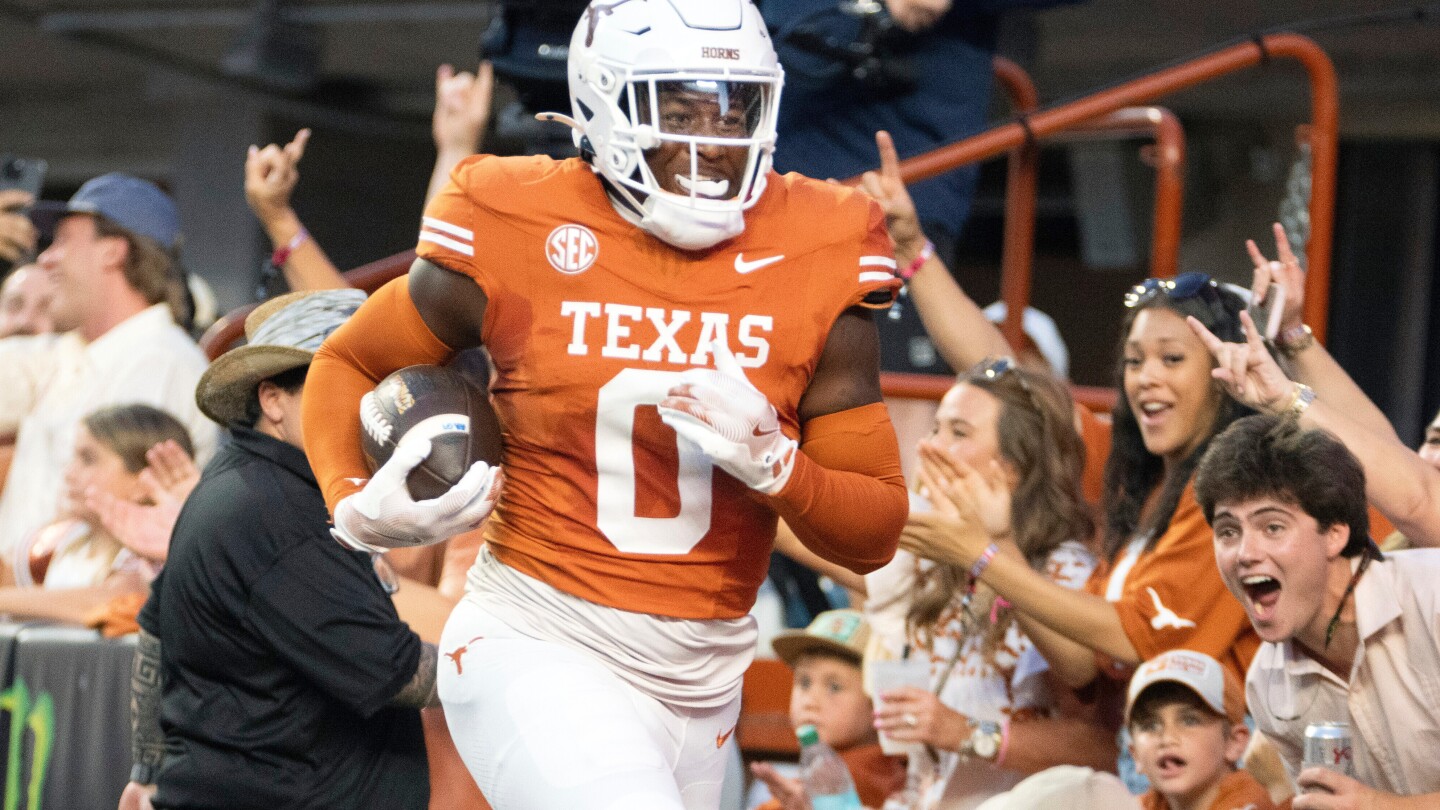 AP All-America team highlights Texas, Penn State's college football stars