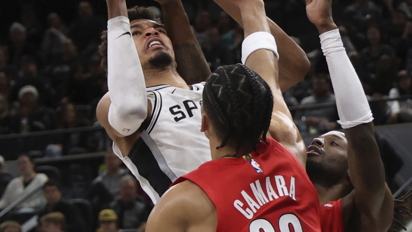 Wembanyama scores 30, matches career high with 10 blocks and Spurs roll past Trail Blazers 114-94
