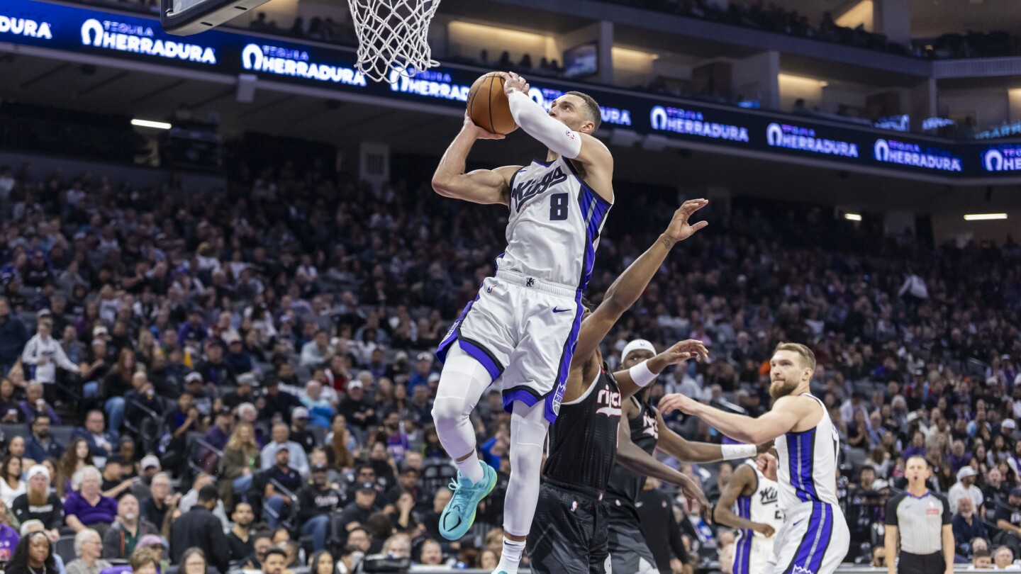 Zach LaVine, Domantas Sabonis lead Kings to 128-107 win over Trail Blazers