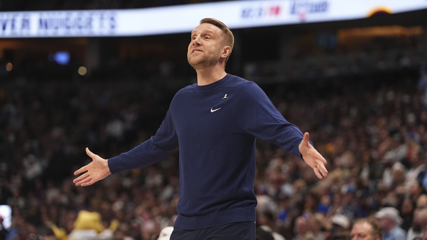 Jokic clinches triple-double average, Murray returns in the Nuggets' 117-109 win over the Grizzlies