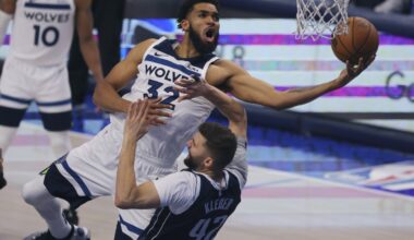 Timberwolves agree to trade Towns to Knicks for Randle, DiVincenzo, 1st-rounder, AP source says