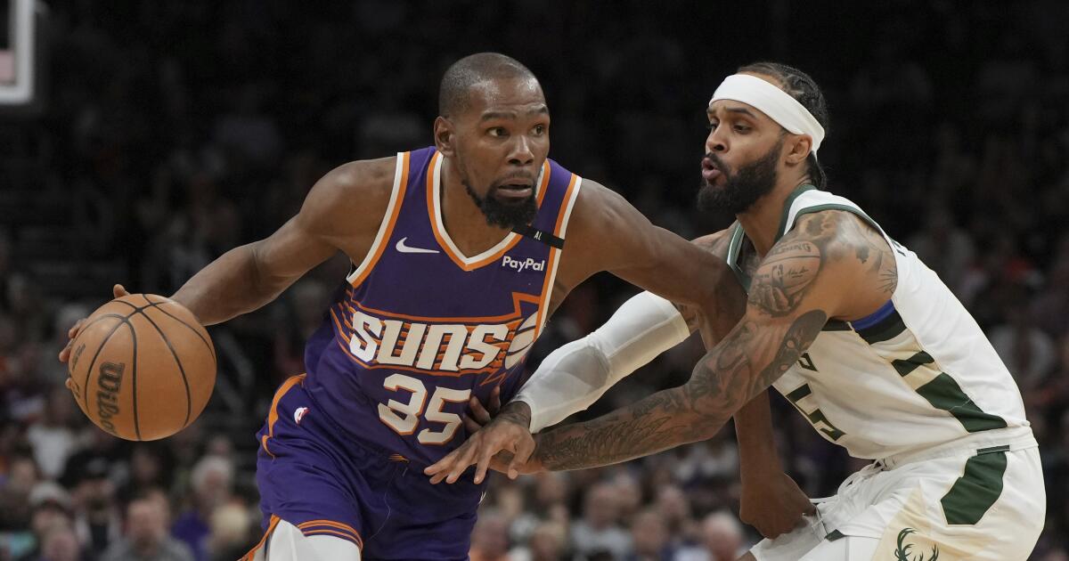 Kevin Durant traded from Suns to Rockets in a blockbuster deal