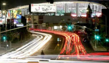 Clippers and Rams owners come out against Inglewood people mover, as $2.4-billion project falters