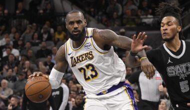 LeBron James records 4th straight triple-double in Lakers' win