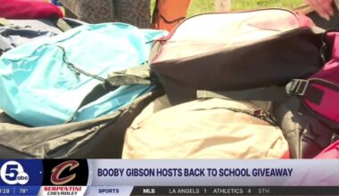Former Cavs guard Booby Gibson hosts back-to-school giveaway in Cleveland