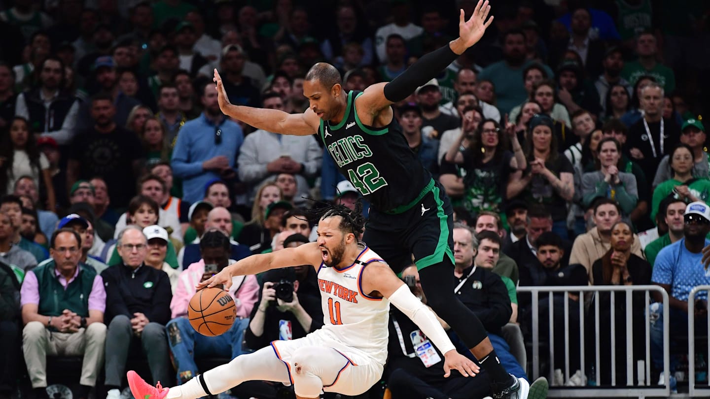 NBA Insider Reveals Financial Roadblock Stopping Celtics FA Al Horford From Signing