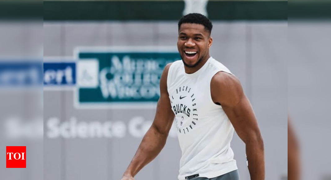 “You’re a family”- Giannis Antetokounmpo’s warm gesture towards an Italian fan brings out his humble side | NBA News