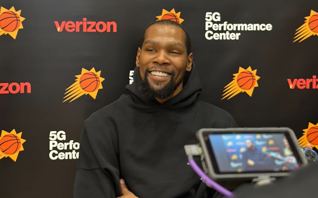 Rookies help Phoenix Suns beat Cleveland ahead of NBA Playoffs