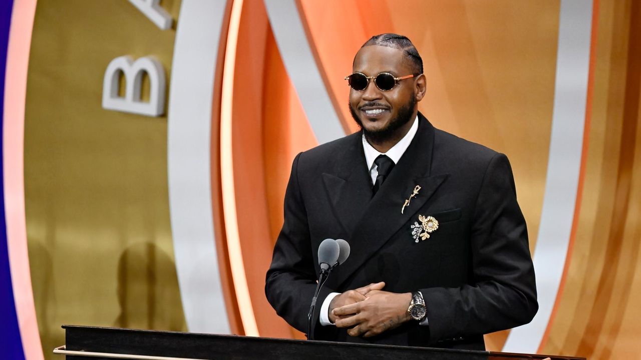 NBC releases promo for NBA opening night during Sunday Night Football broadcast