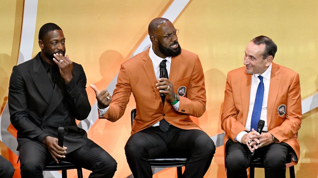 LeBron James uses basketball diplomacy to bridge US-China tensions