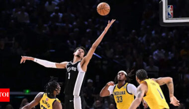 Victor Wembanyama shares a glimpse of his fan moment with Harry Potter actor Daniel Radcliffe during NBA offseason | NBA News