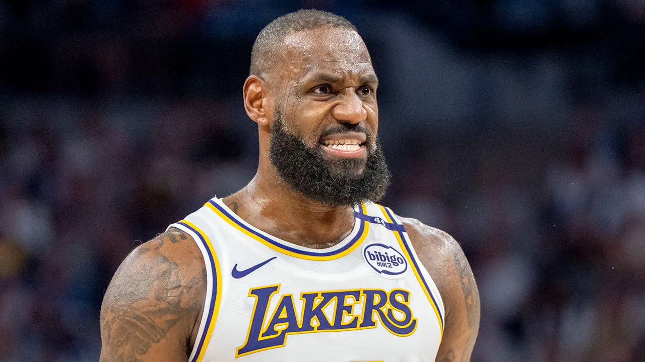 LeBron James writes glowing review of China in state-run newspaper