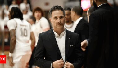 Former Saint Joseph’s coach Billy Lange joins New York Knicks coaching stuff under Mike Brown | NBA News