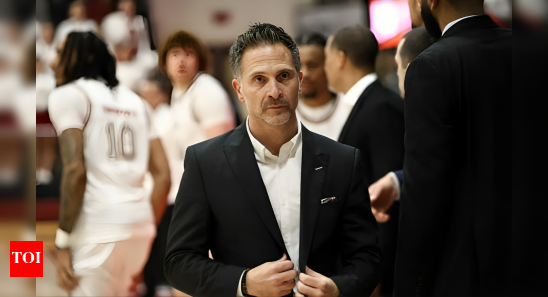 Former Saint Joseph’s coach Billy Lange joins New York Knicks coaching stuff under Mike Brown | NBA News