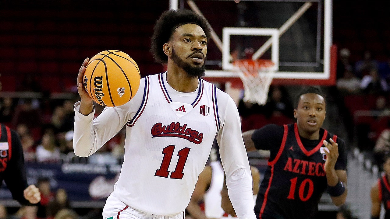 3 college basketball players permanently banned by NCAA for betting