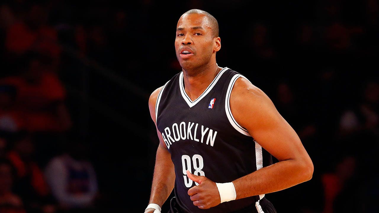 NBA pioneer Jason Collins begins brain tumor treatment, family says