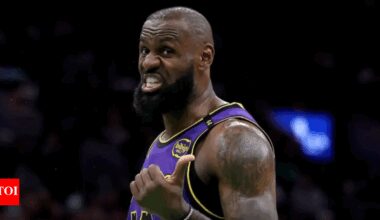 “Don’t f**king staple my head”: LeBron James opened up about head injuries once and how it was treated during the Finals | NBA News