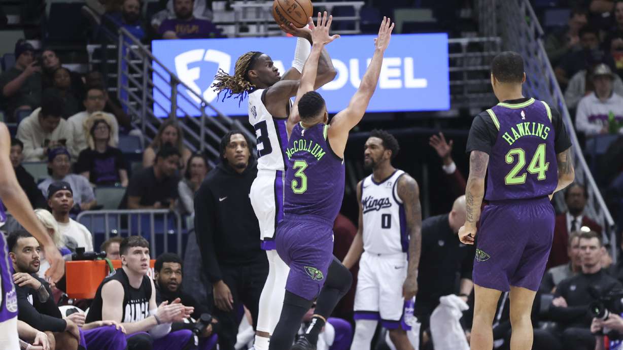 Ellis' 27 points off the bench helps the Kings hold on to beat Williamson and the Pelicans 119-111