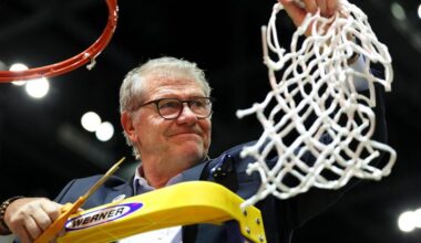 Geno Auriemma on “Philly Knuckleheads” Bothering Him During His Workout in Boston Celtics Jersey: “I Love It”