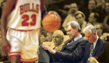"We don't fit together as a team quite as well as that Bulls group did" - Phil Jackson claimed his Bulls' teams had a better chemistry than the three-peat Lakers