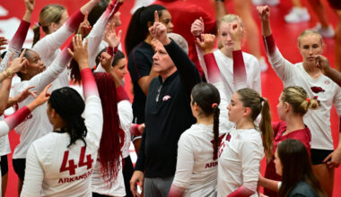 Razorbacks Get Second Consecutive Sweep on Friday
