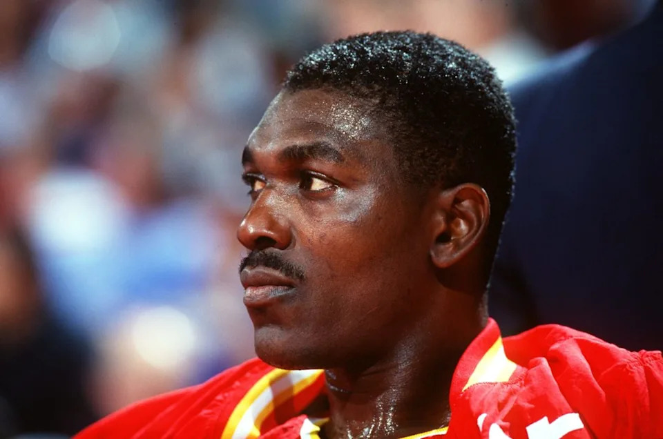 1993: A CANDID PORTRAIT OF HOUSTON ROCKETS CENTER HAKEEM OLAJUWON ON THE BENCH BEFORE A GAME AGAINST THE NUGGETS.Tim Defrisco&sol;ALLSPORT