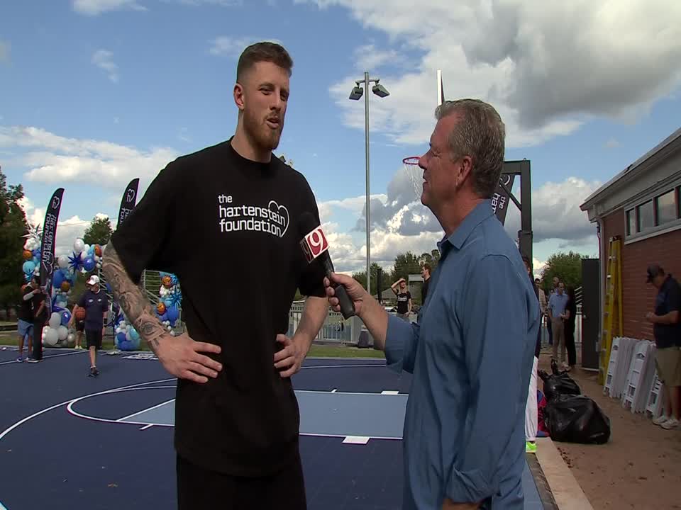 Isiah Hartenstein discusses giving back, the championship mindset, motivation for new season