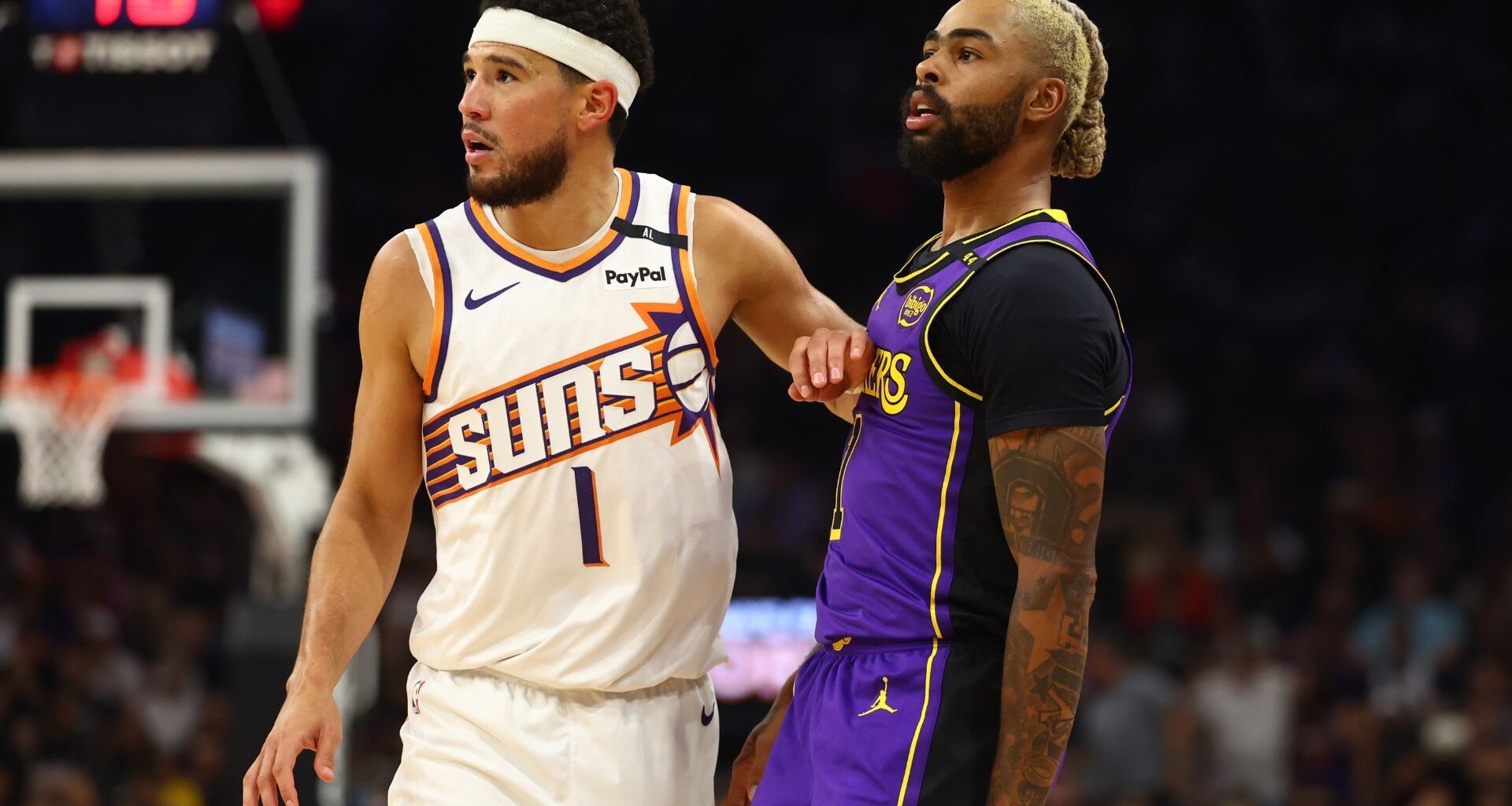 Dwyane Wade(L) and D'Angelo Russell(R)