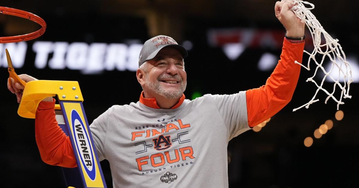Bruce Pearl, winningest men's basketball coach in Auburn history, announces retirement | National