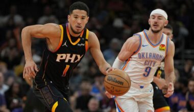 Booker becomes most experienced player on Suns roster