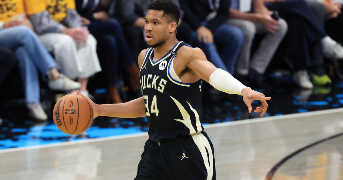Giannis Antetokounmpo doesn't ease concerns about Bucks future with media day comments | National