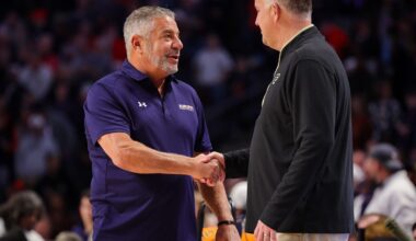 Auburn basketball coach Steven Pearl vs Purdue