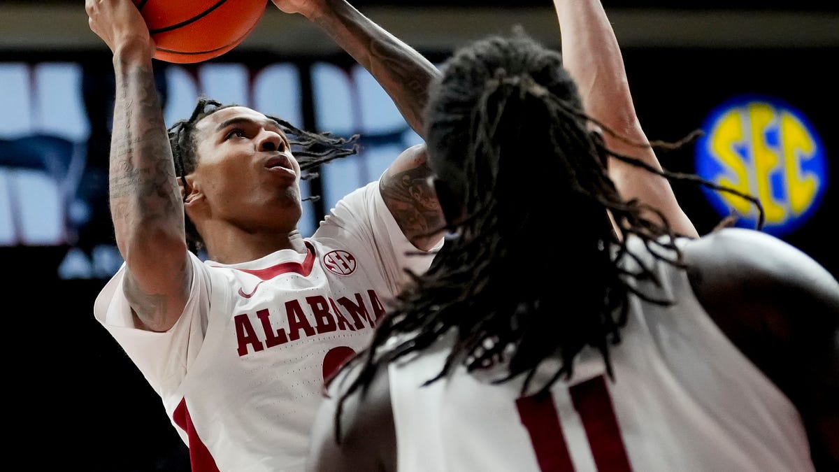 What time is Alabama basketball's first tipoff of 2025-26 season?