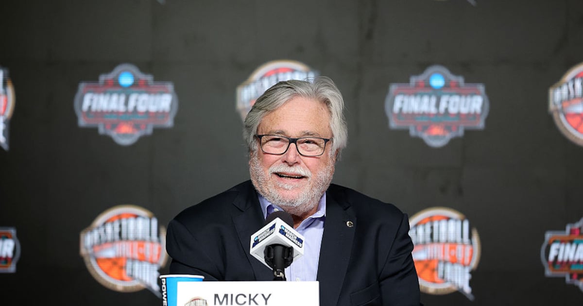 Pat Riley praises Heat owner Micky Arison ahead of HOF enshrinement