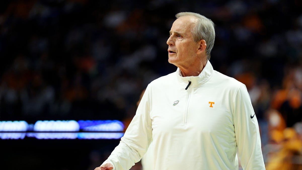 Ethan Burg: Tennessee basketball guard arrives to join Vols