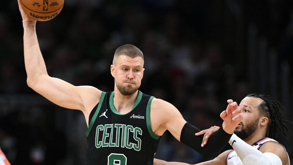 What happened to Kristaps Porzingis in the 2025 NBA Playoffs?