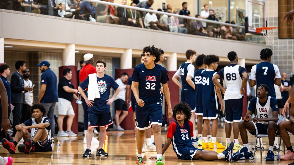 Taylen Kinney commits to Kansas, 67 Water brand, Indiana basketball recruiting