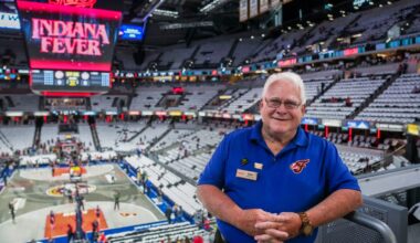 Indy's longest-serving usher worked first Pacers game, first Fever game