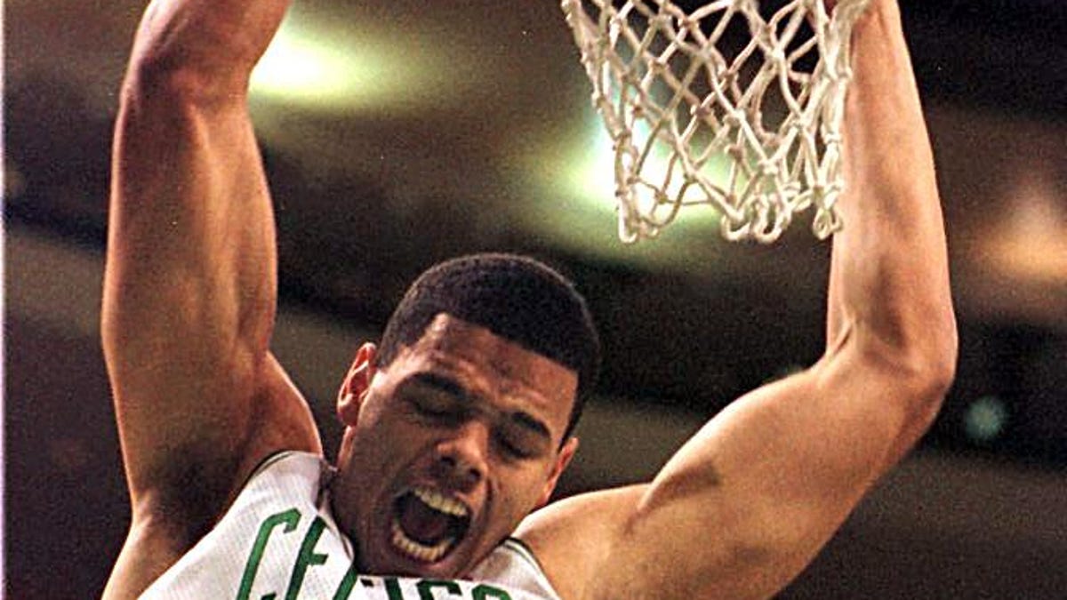 Marvin Barnes passes; John Thomas born